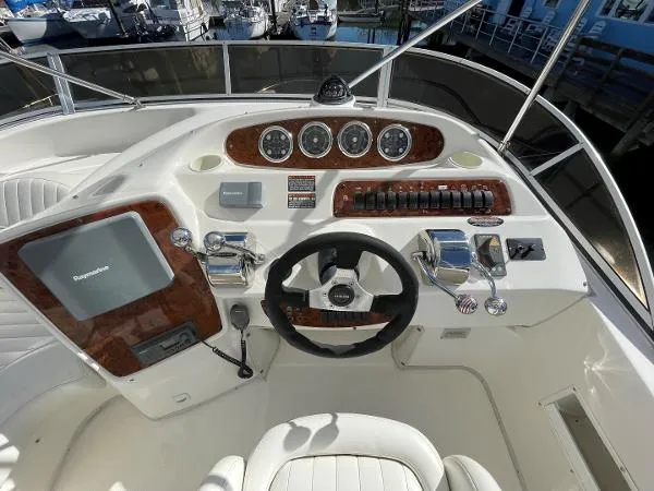 Slide: The Image of Meridian 341 Sedan 2004 - 9