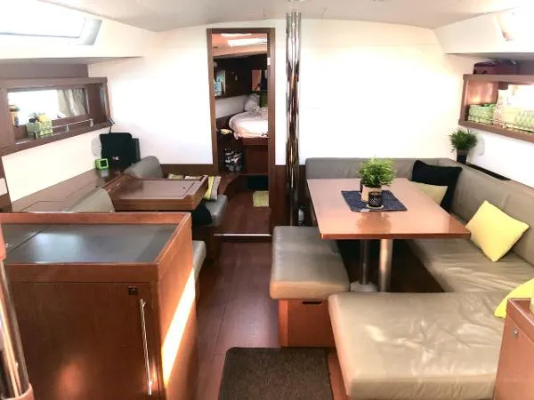 Slide: The Image of Beneteau 45 Oceanis 2012 - 5
