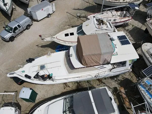 Slide: The Image of Sea Ray 440 Aft Cabin 1989 - 0