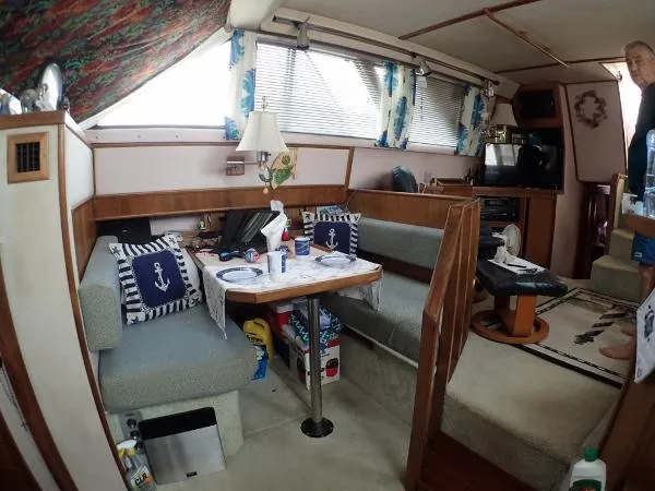Slide: The Image of Sea Ray 440 Aft Cabin 1989 - 4