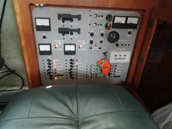 Slide: The Image of Sea Ray 440 Aft Cabin 1989 - 6