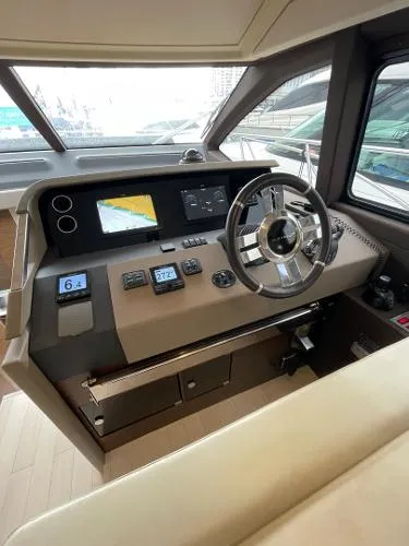 Slide: The Image of Azimut 50 fly 2015 - 9