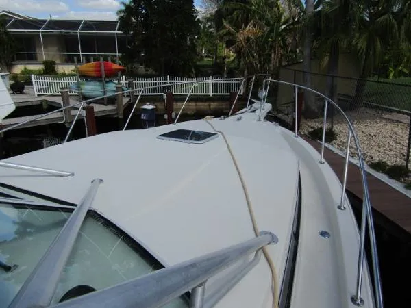 Slide: The Image of Wellcraft 3300 COASTAL 1989 - 10