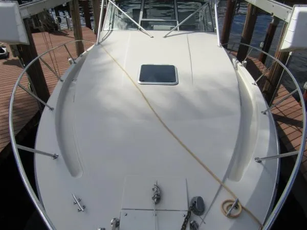 Slide: The Image of Wellcraft 3300 COASTAL 1989 - 11