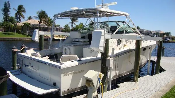 Slide: The Image of Wellcraft 3300 COASTAL 1989 - 3