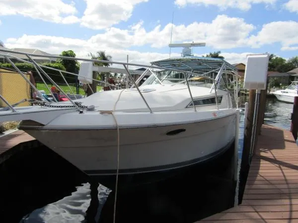 Slide: The Image of Wellcraft 3300 COASTAL 1989 - 5