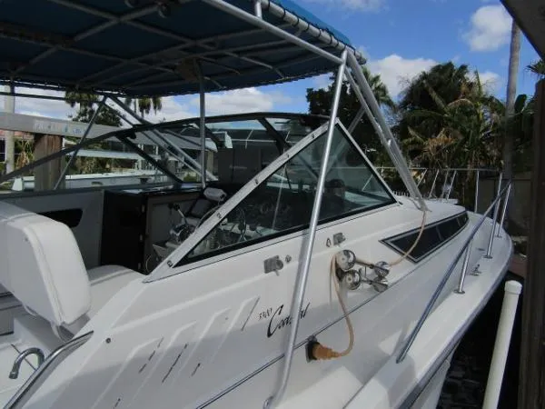 Slide: The Image of Wellcraft 3300 COASTAL 1989 - 9