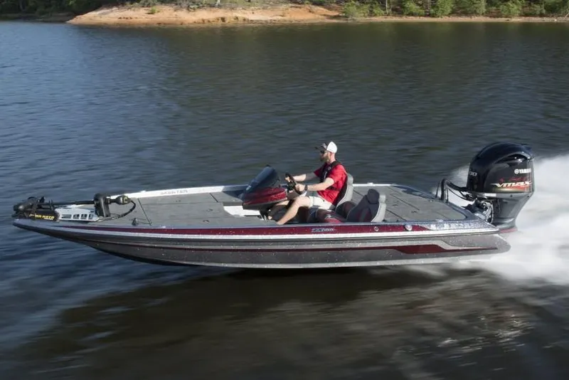 Slide: The Image of Manufacturer Provided Image: 2019 Skeeter ZX 200 boat speeding on a lake. - 16