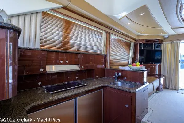 Slide: The Image of Sea Ray 520 Sedan Bridge 2007 - 10