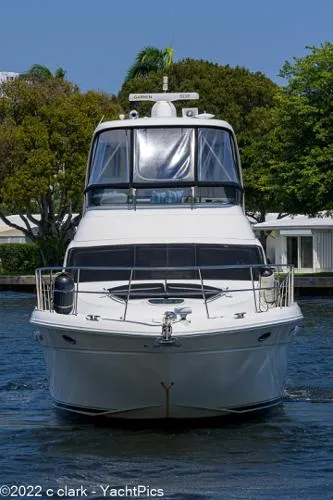 Slide: The Image of Sea Ray 520 Sedan Bridge 2007 - 3