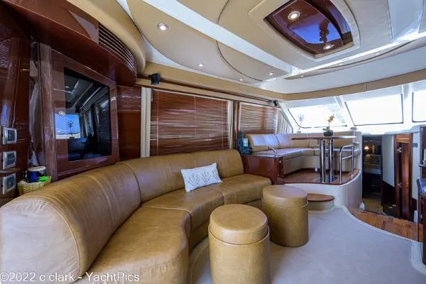 Slide: The Image of Sea Ray 520 Sedan Bridge 2007 - 8