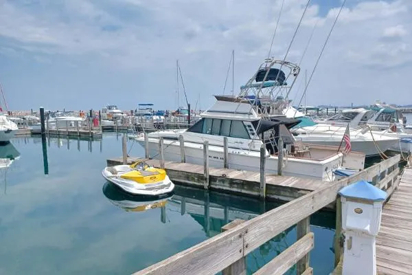 Slide: The Image of Sea Ray 390 Sportfish 1987 - 1