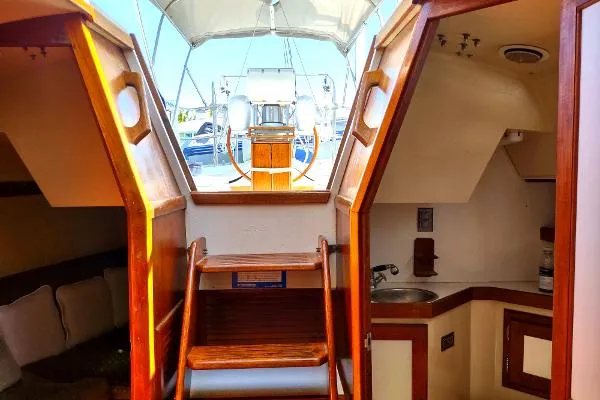 Slide: The Image of Catalina Sloop 1987 - 7