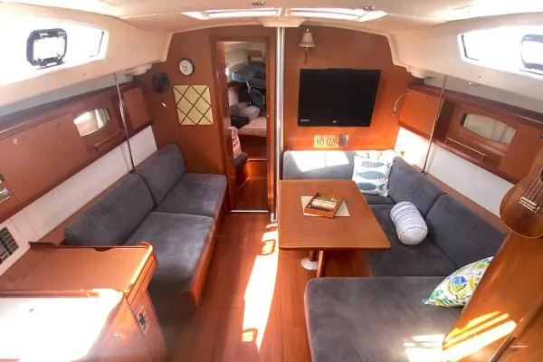 Slide: The Image of Beneteau 43 2010 - 10