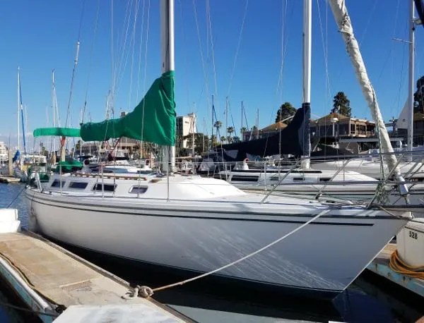 Slide: The Image of Catalina 36 1985 - 0