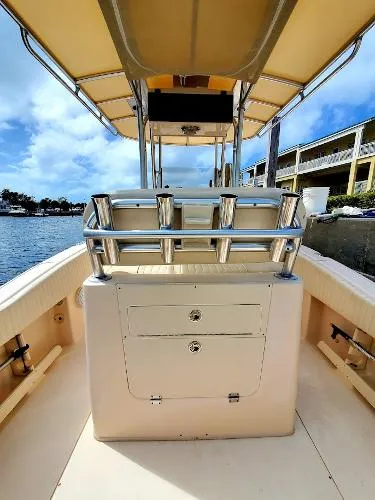 Slide: The Image of Grady-White 257S Fisherman 2012 - 4