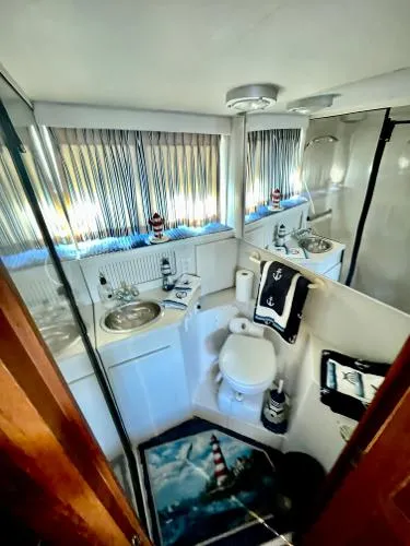 Slide: The Image of Carver Yachts 350 Aft Cabin 1994 - 11