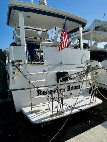 Slide: The Image of Carver Yachts 350 Aft Cabin 1994 - 2