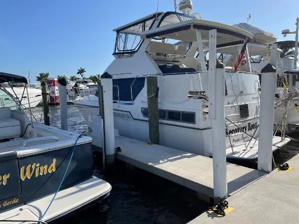 Slide: The Image of Carver Yachts 350 Aft Cabin 1994 - 3