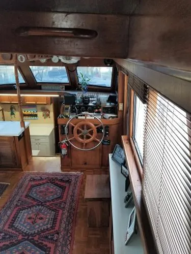 Slide: The Image of Jefferson Motor Yacht 1987 - 8