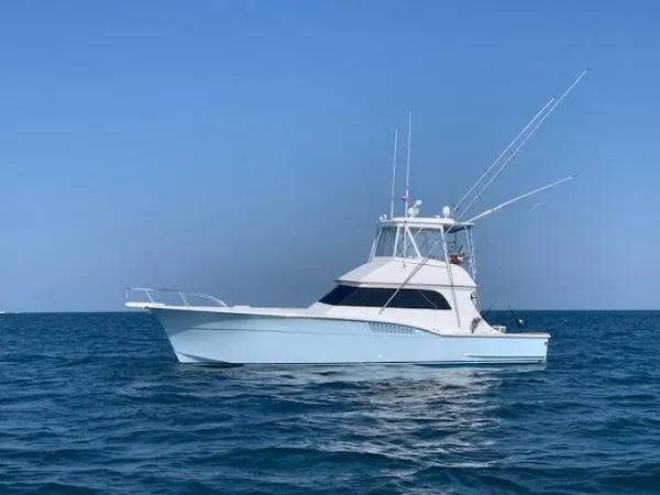 Slide: The Image of Hatteras Convertible 1982 - 0