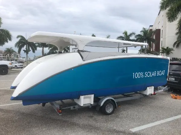 Slide: The Image of Solliner 21 Solar Electric Cat 2023 - 1