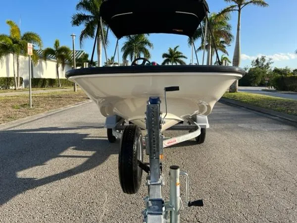 Slide: The Image of Boston Whaler 130 Sport 2007 - 9