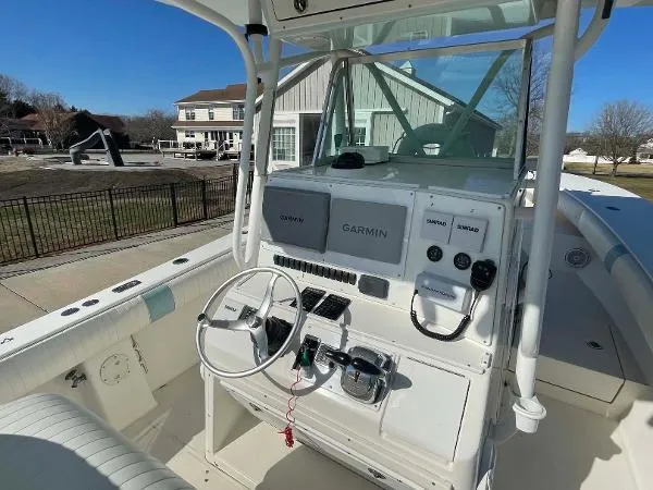 Slide: The Image of Regulator Marine 32 FS 2002 - 8