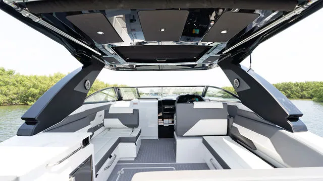 Slide: The Image of Cruisers 34 GLS OB 2023 - 64