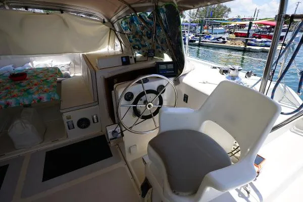 Slide: The Image of Seawind 1000 XL 1996 - 6
