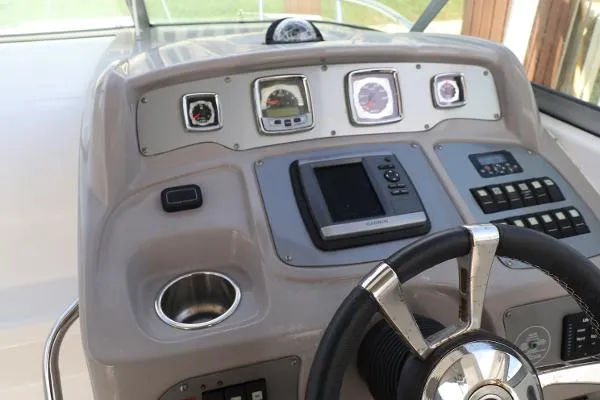 Slide: The Image of Chaparral 270 Signature 2013 - 6