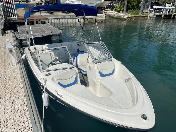 Slide: The Image of Bayliner 175 Bowrider 2007 - 3
