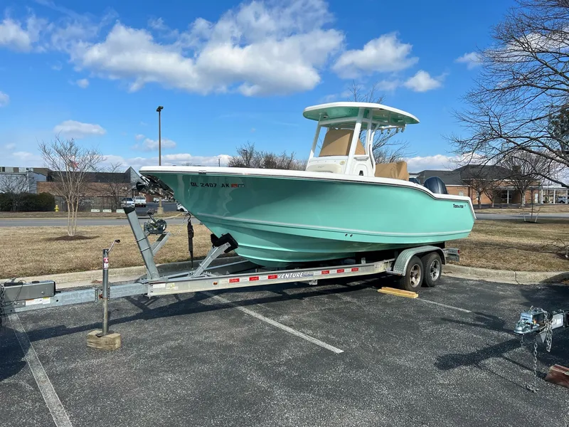 Slide: The Image of Tidewater 252 Center Console 2016 - 0