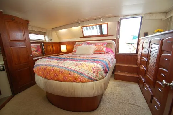 Slide: The Image of Californian 48 Cockpit Motor Yacht 1989 - 8