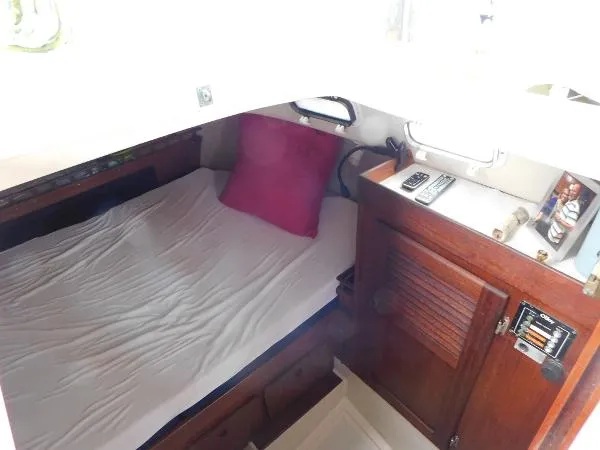 Slide: The Image of O'Day 37 Center Cockpit Sloop 1978 - 11