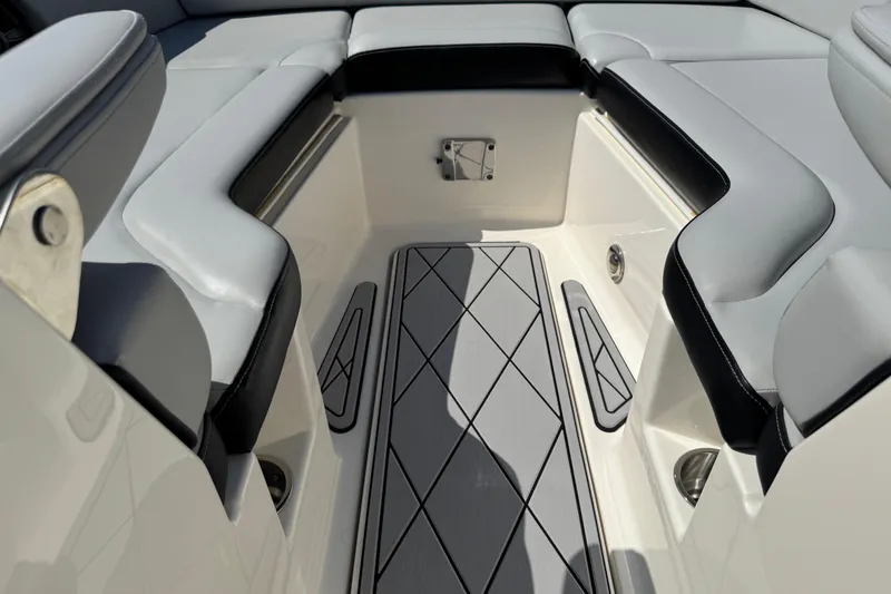 Slide: The Image of Luxurious seating area on 2019 Sea Ray SDX 270 Outboard boat, featuring sleek design and comfort. - 30