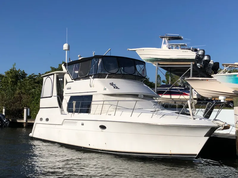 Slide: The Image of Carver Yachts 406 Aft Cabin Motor Yacht 2000 - 4