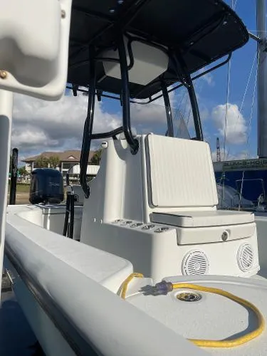 Slide: The Image of Yellowfin Bay 2011 - 11