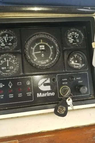 Slide: The Image of Albin Sportfisher 32 1989 - 8