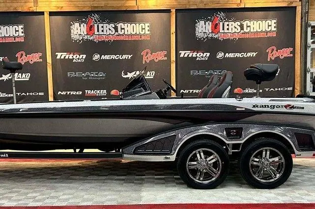 The Image of 2014 Ranger Z521R Cup-Equipped boat displayed at Anglers Choice event. - 1