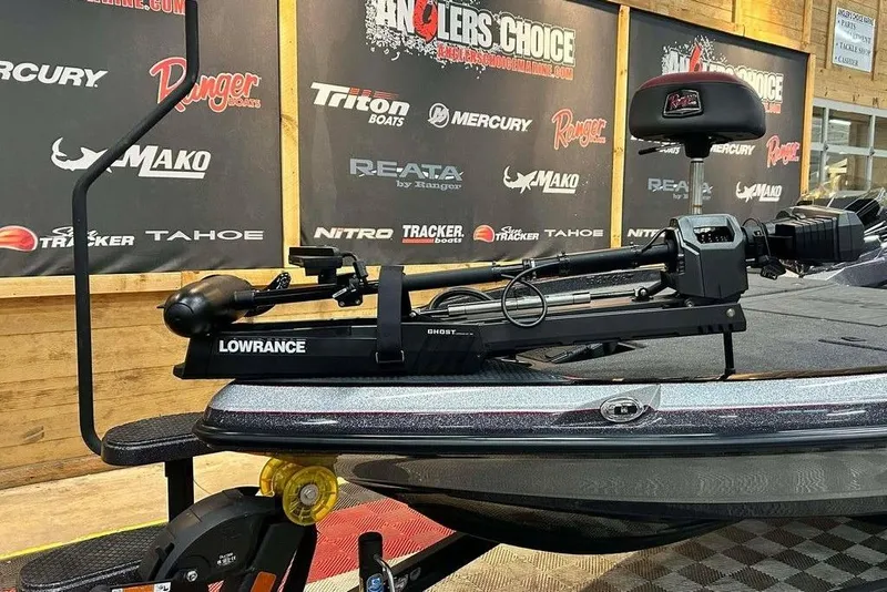 Slide: The Image of 2014 Ranger Z521R Cup-Equipped boat with Lowrance equipment on display at Anglers Choice event. - 8