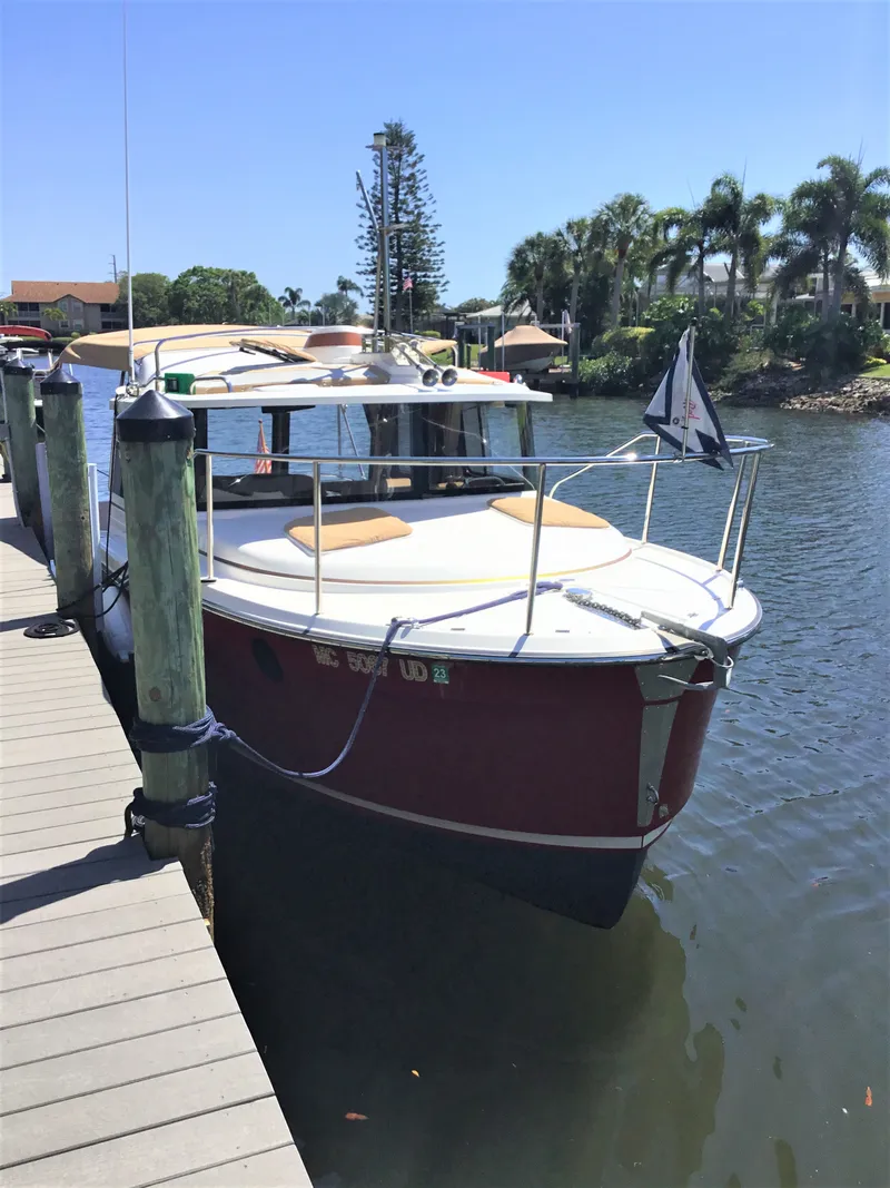Slide: The Image of Ranger Tug R23 2018 - 0