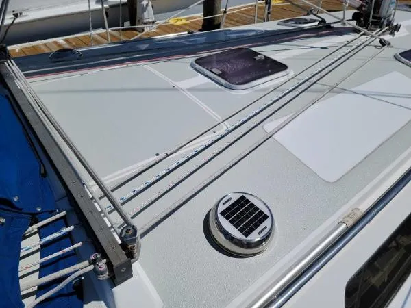 Slide: The Image of Catalina 400 1995 - 11