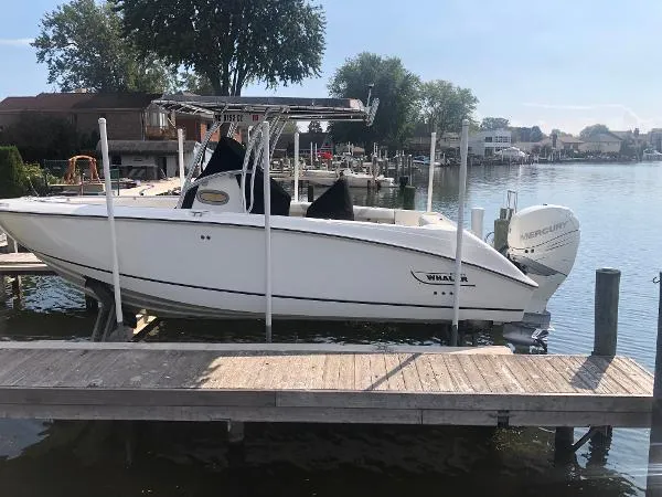 Slide: The Image of Boston Whaler 240 Outrage 2005 - 2