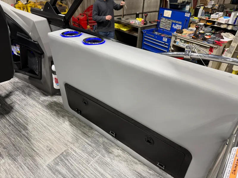 Slide: The Image of Tahoe Cascade 2385 Swingback (VRB) Tritoon & Honda 4-Stroke EFI 2026 - 27