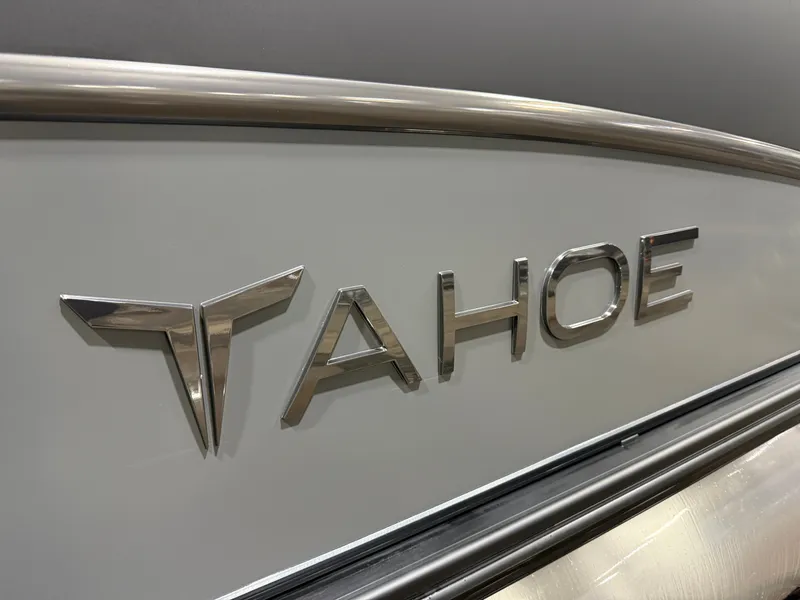 Slide: The Image of Tahoe Cascade 2385 Swingback (VRB) Tritoon & Honda 4-Stroke EFI 2026 - 45