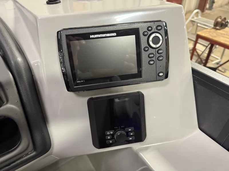 Slide: The Image of 2026 Bentley Pontoons Legacy navigation system with Humminbird Helix 5 display. - 19