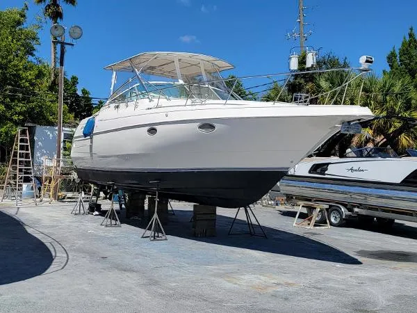 Slide: The Image of Cruisers 3570 Esprit 1995 - 3