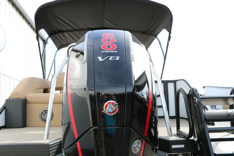 Slide: The Image of Evotti 523CS 2026 boat with powerful 200 Pro V8 engine, sleek design. - 12