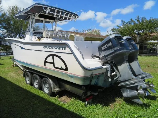 Slide: The Image of Grady-White Bimini 306 2000 - 2